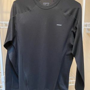 Patagonia mens long sleeve shirt. Size M
